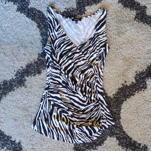 💥3/$23 Flattering Express Tank Top